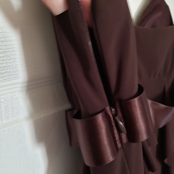 Dress - Picture 8 of 8